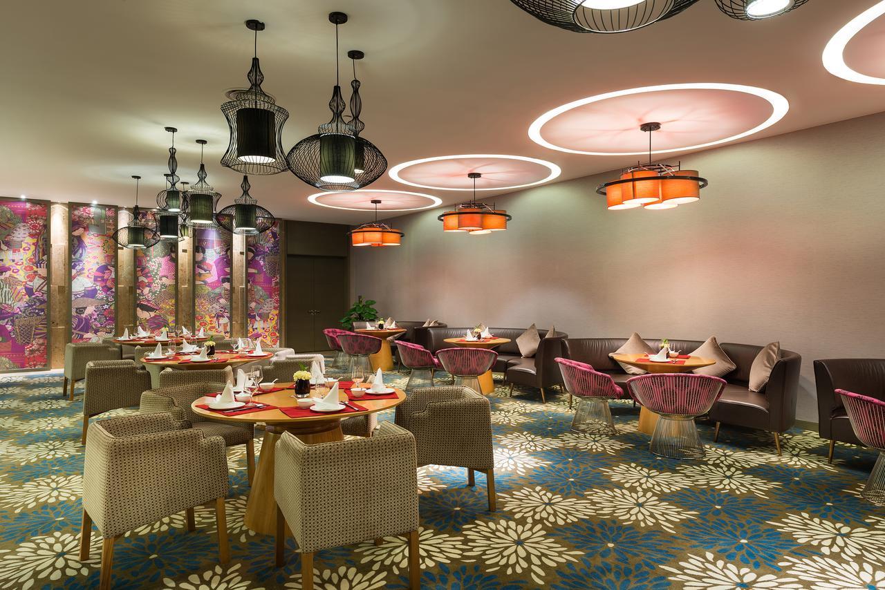 Отель Pullman Nanjing Lukou Airport Экстерьер фото